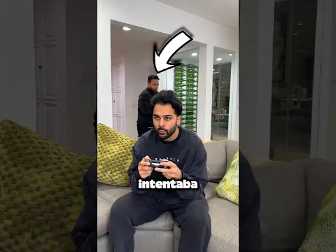 Sus Cosas Estaban Por Todo El Cuerpo De Su Hermano 😂👕