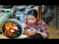 Lagu Daily life of a single mother cooking Korean style mixed rice on a traditional clay stove