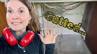 Ep 4 | DEMOLITION has begun: what have we done to our SALOON?!