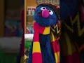 Download Lagu Deck the Street with Elmo and Friends!🎄#sesamestreet