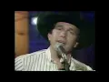 The cowboy rides away - George Strait - live