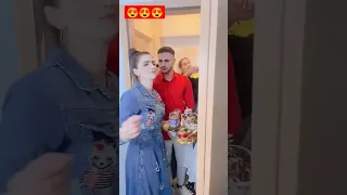 اخت العروسه تبوس العريس و والعروسه عادات و تقاليد متخلفه Funny كوميك  اخت العروسه تبوس العريس و والعروسه عادات و تقاليد متخلفه Funny كوميك
