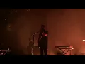 Manchester Orchestra performs "The Party's Over/No Children" in Philly, Andy Hull flips off rude fan