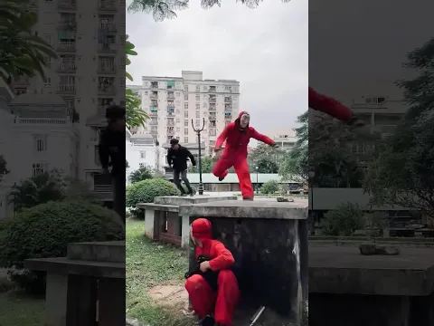 Money Heist vs Police 377 #moneyheist #parkour #police #escape #shorts #goguys #escape #funny