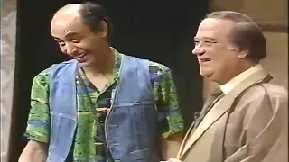 احمد بدير وحسن حسني مش قادرين يكملوا المشهد من كتر الضحك لما خرجوا عن النص وكانوا هيتسجنوا 