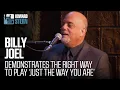 Download Lagu Billy Joel Points Out the Mistake That Others Do When Playing “Just the Way You Are” (2014)