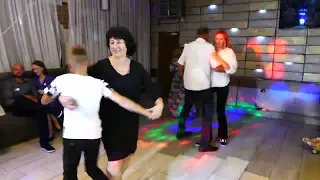 РАДА БИ Я ТУ ВОДИЦЮ ПИТИ ВЕСІЛЬНА ПОЛЬКА 