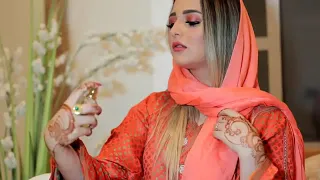 عط  روني   يا لايم   ي   ودع   تكم   فم  ان الله   ف  رقة الم  ذاريب          دندنها