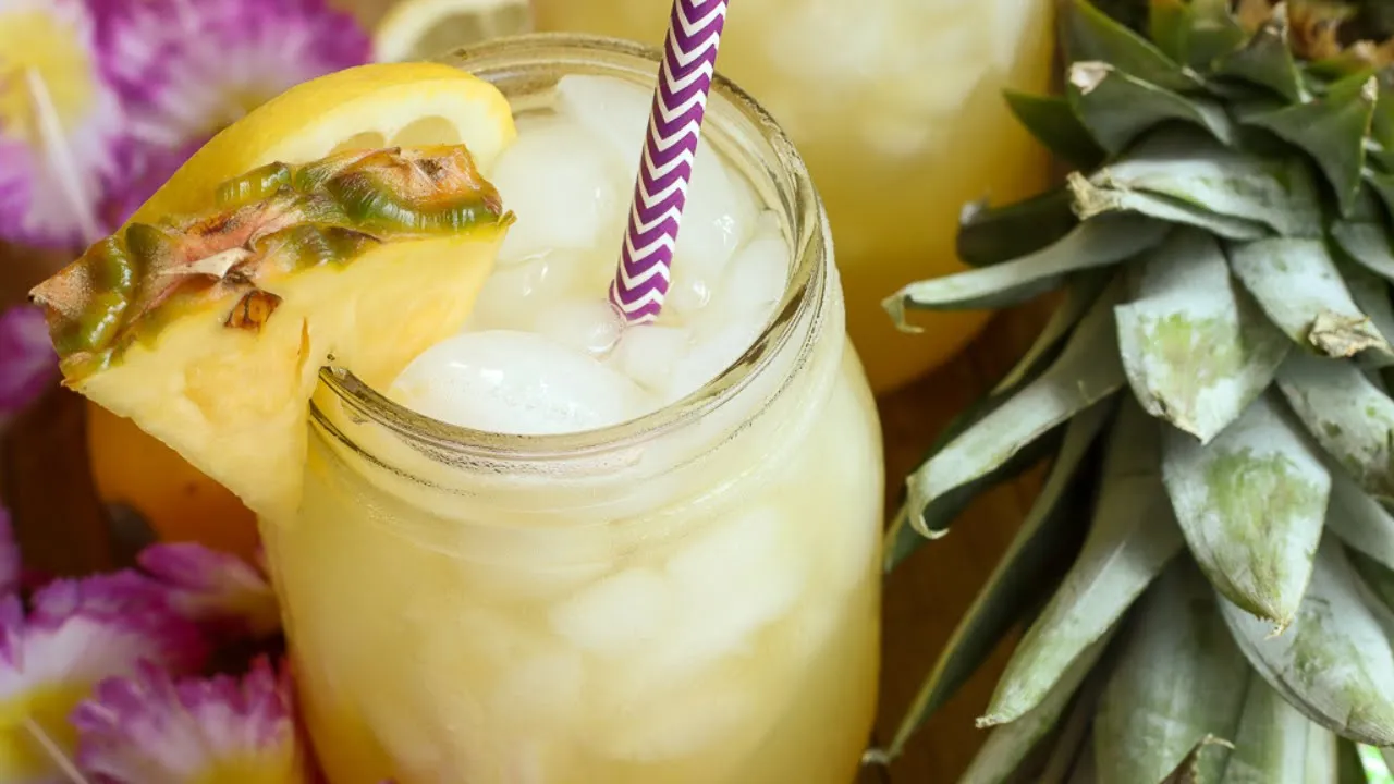 The BEST Pineapple Lemonade  So easy!  #lemonade