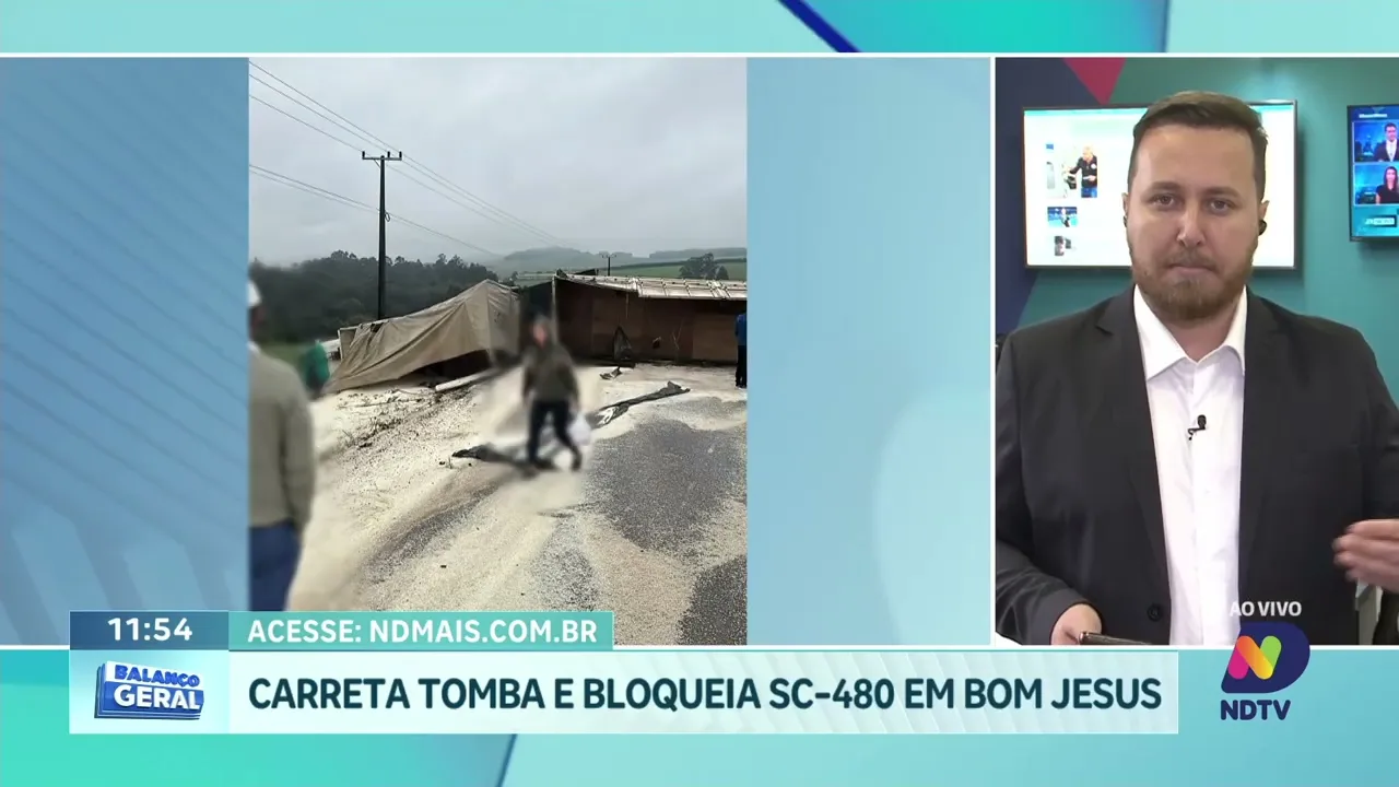 Trânsito Parado na SC-480: Carreta Tomba e Bloqueia Estrada