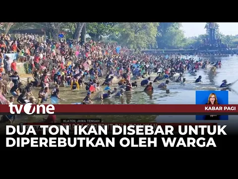 Warga Klaten Berebut Ikan pada Gelaran Tradisi Memet Ikan