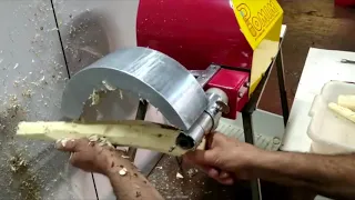Máquina para descascar mandioca
