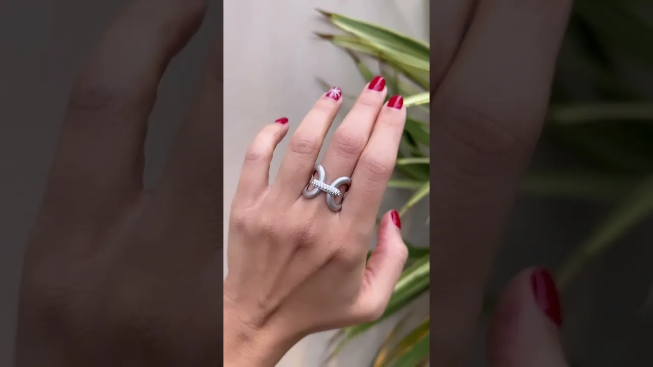 14K Gold Luxe Papillon Diamond Ring