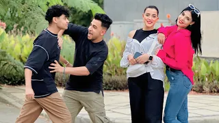 جاي بفيلم صعيدي في الجامعة شوفو البنات بتتريق علي الجلبيه البسها ميجو بس الصدمه في الاخر ميجو 