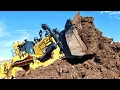 Download Lagu Big daddy of bulldozers | Caterpillar D11