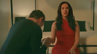 دكتور بينيم الستات تنويم مغناطيسي و بيعمل فيهم اللي هو عاوزه ملخص فيلم Hypnotic 