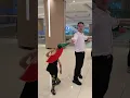 Download Lagu Een verzameling schattige vierjarige kinderen erven de nationale schatten van het Sichuanese operag