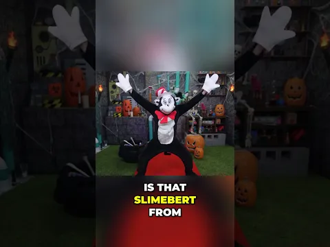 Halloween Costume Fashion Runway!