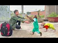 Download Lagu Heartbreaking moment♥️ Cutis with baby monkey happy when dad comes home