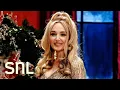 Jennifer Coolidge Is Impressed by Christmas Stuff - SNL