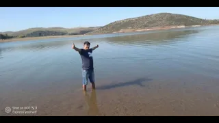 راس مرفوع خويا عمرو ماينزل 