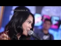 Download Lagu Sheila on 7 Ft. Sheryl Sheinafia - Saat Aku Lanjut Usia  (Live at Breakout)