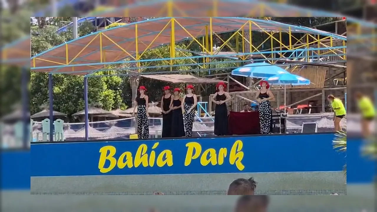 Alumnas de la Escuela de danza bailaron en Bahía Park