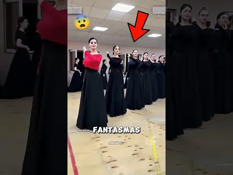 ¿Por Qué Estas Chicas Caminan Como Fantasmas? 👻😱