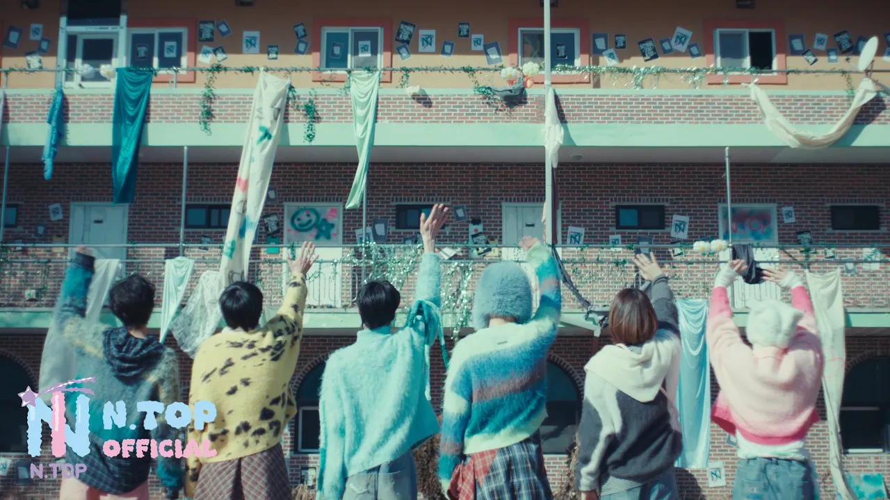 Shining Starの公式MVサムネイル