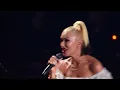 Blake Shelton & Gwen Stefani Performing "Happy Anywhere"