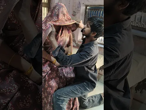 देखे मेरी आंखें