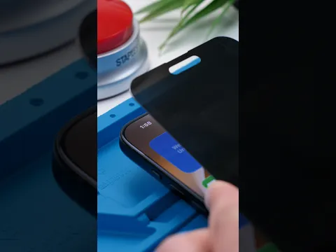 The iPhone 18 Pro Privacy Screen Protector Issue.. #Shorts