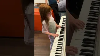 ADLEY PLAYS A MAGiCAL PiANO Adley Pretends To Play A New Song That Sounds A Little Familiar  ADLEY PLAYS A MAGiCAL PiANO Adley Pretends To Play A New Song That Sounds A Little Familiar