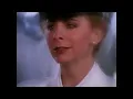 Reba McEntire, Vince Gill - The Heart Won't Lie (Official Music Video)