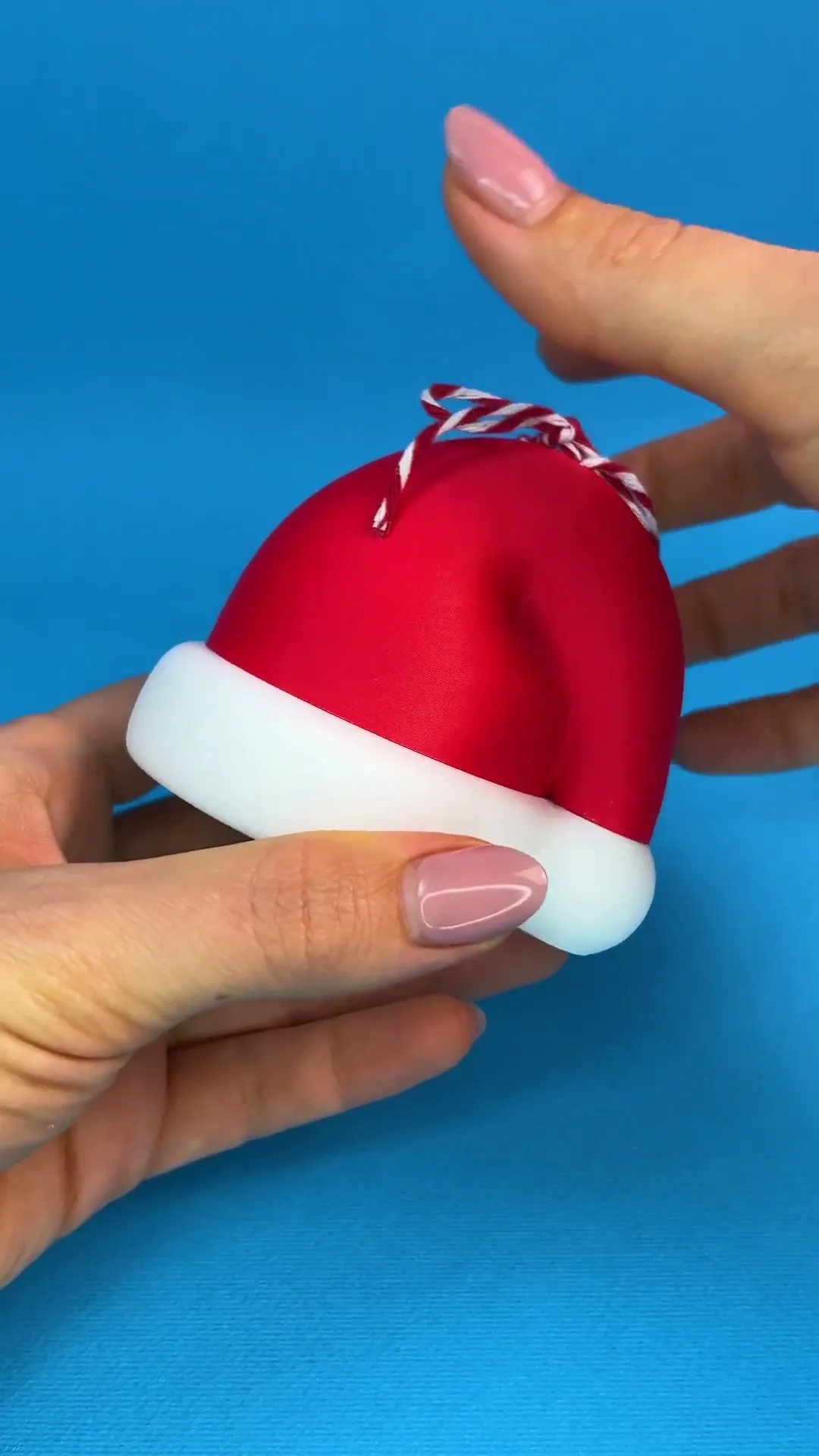 Santa Claus hat-box, Christmas Gift, Tree Ornament