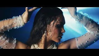 Kóbor Léna - Gyöngyhajú lány (Official Music Video)