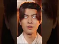 눈먼 소년은 눈앞에서 어머니와 누나가 원수에게 살해당하는 순간에도 아무것도 할 수 없었다. 하지만 타고난 절세의 재능으로 최강의 검객이 되어 원수에게 복수한다!