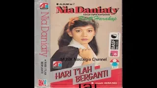 Download NIA DANIATY  --  DATANGLAH KASIH MP3