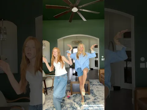 Dancing girls 🤍🤍 #shorts #momlife #dance
