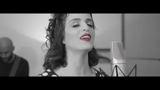 اية دغنوج النوارة العاشقة  تناديني وناديك              دندنها