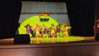 استعراض النوبي علي انغام اغنيه  الشمندوره  من احتفال ديفليه      دندنها