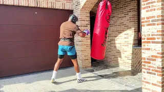 How I practice my movements on the heavy bag