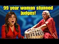 Download Lagu 99-jarige Indiase vrouw in rode sari speelt tabla | Een leven vol ritme en veerkracht