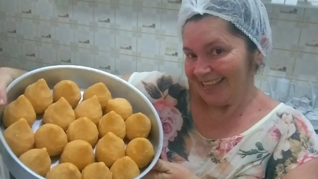 COXINHA QUE NÃO PRECISA EMPANAR