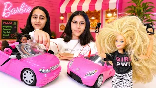 Barbie, Ken ve Chelsea Pizza Restoranında! 🍕 Barbie’nin Arabası ve Saçları Bozuldu! 🚗💇‍♀️