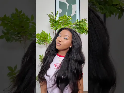 I’m so in love with this kinky wig from @LuvmeHairOfficial the texture is amazing ❤️