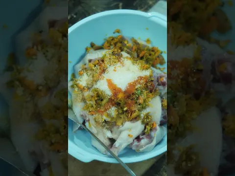 Insanely Good Chicken Noodles from Vietnam 🇻🇳🤤 - Mỳ Quảng Gà #travel #CookingAtHome #FoodieVN