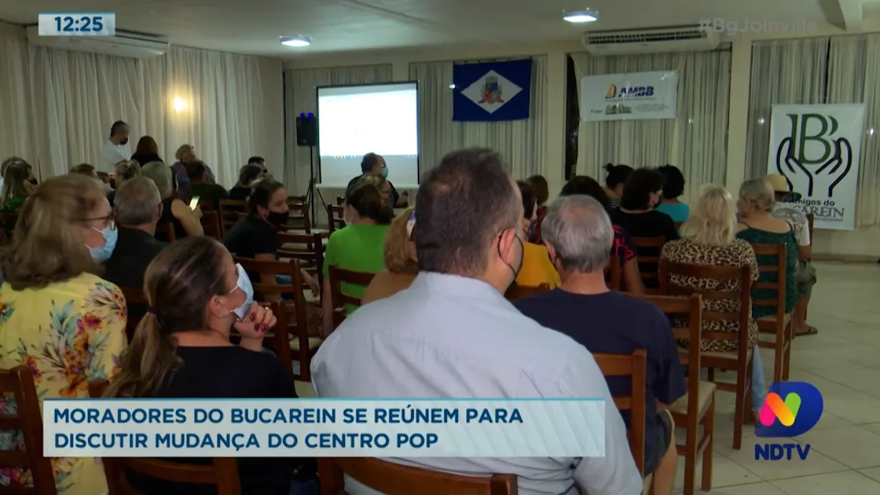 Moradores do Bucarein se reúnem para discutir mudança do Centro Pop