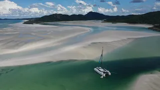 Stuck in Hill Inlet – Whitehaven Beach – Whitsundays – Sailing Greatcircle (ep.299)