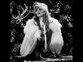 Notting Hill - Suki Waterhouse
